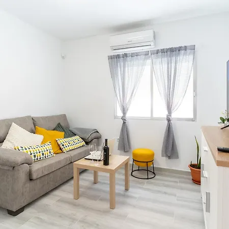 Apartment Atp La Rambla Pintor A 5 Minutos Plaza De Toros Y Centro De - Wifi Gratis!